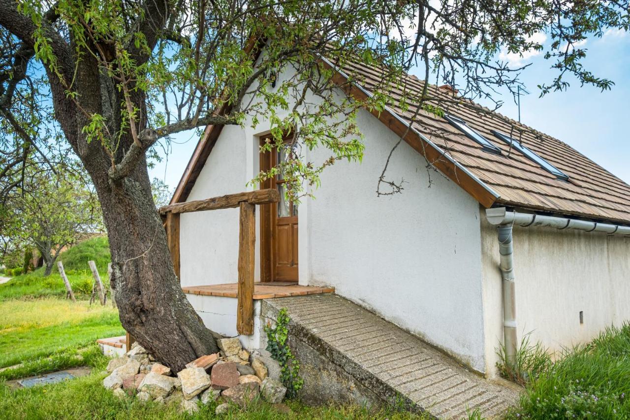 Birtok Mandula Apartmanhaz