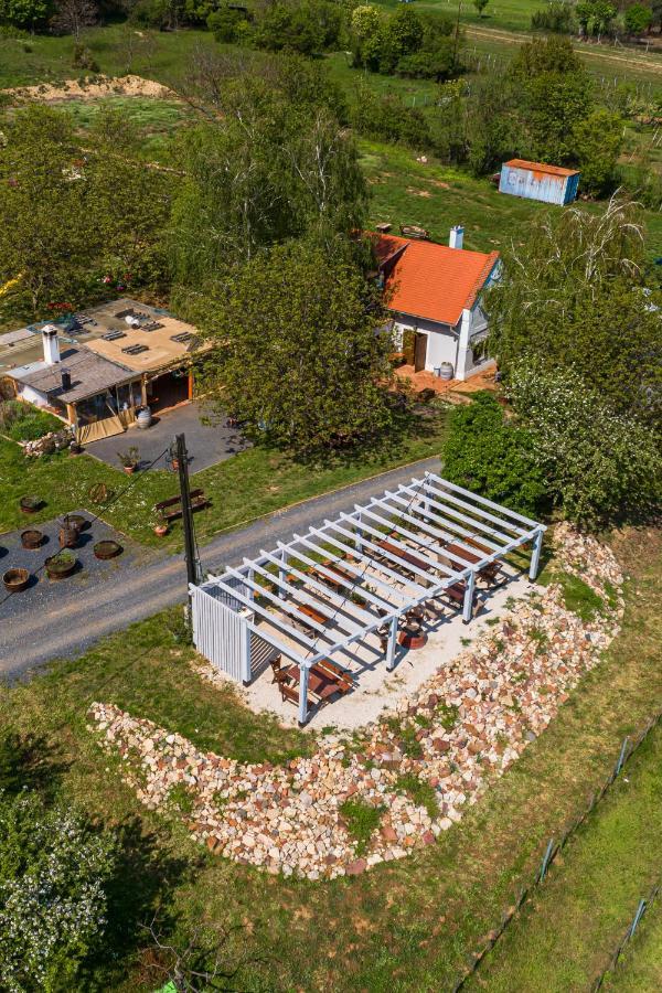 Birtok Mandula Apartmanhaz *